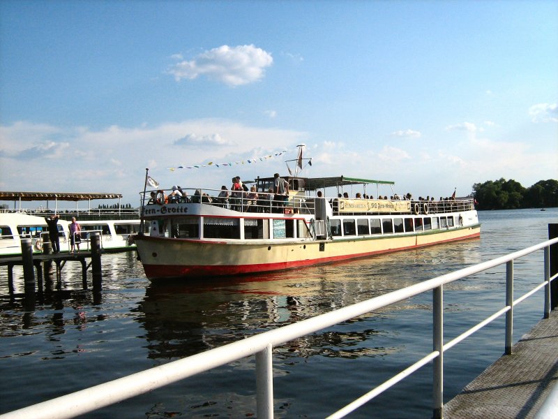 Fahrgastschiff Feen-Grotte auf dem Tegeler See, Juni 2008