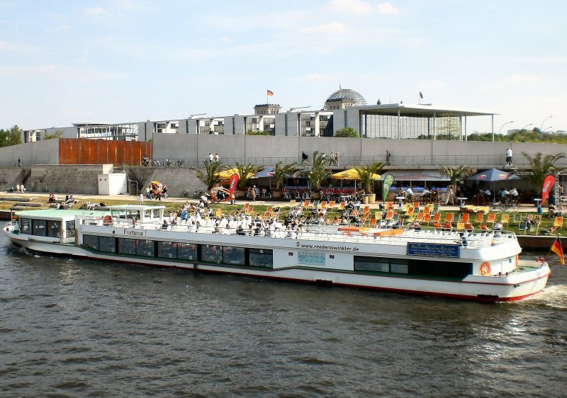 Fahrgastschiff FORTUNA auf der Spree, 2007