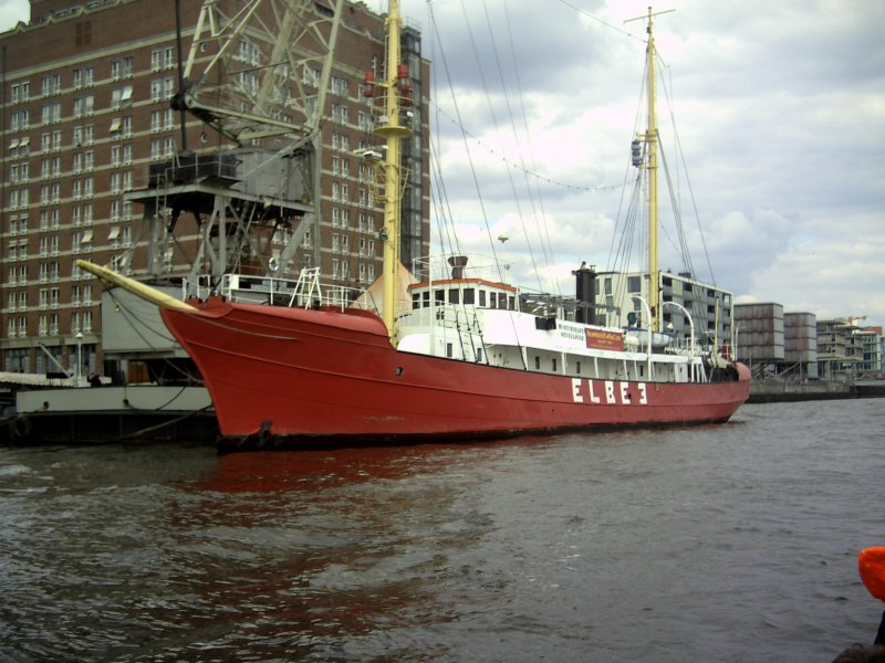 Feuerschiff  Elbe 3  Am 1.Mai in velgnne, aber nicht am sonst blichen Liegeplatz.