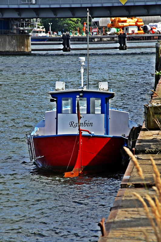 Fischerboot  Rambin  im Stralsunder Hafen am 14.08.09