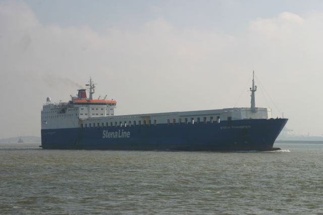 F/S  Stena-Transfer  verlsst Hoek van Holland; 11.03.2007