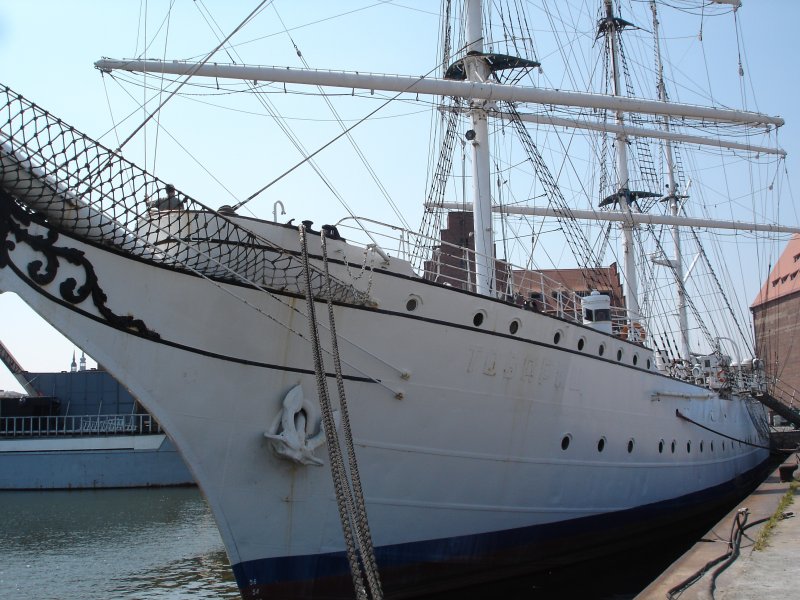  GORCH FOCK  in Stralsund als Museumsschiff Juni 2006