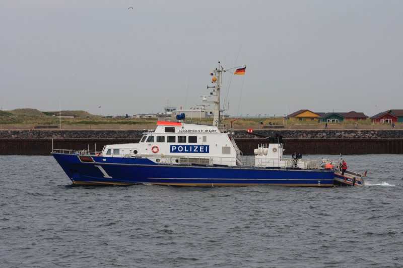 Hamburger Polizeiboot BRGERMEISTER BRAUER im Hafen von Helgoland am 29.07.2009!