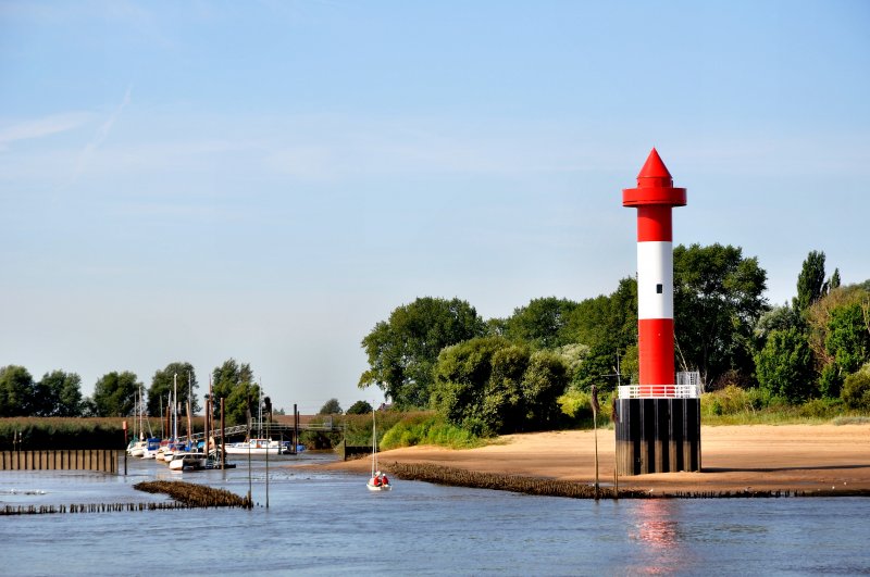 Kleiner Hafen an der Weser am 23.08.09