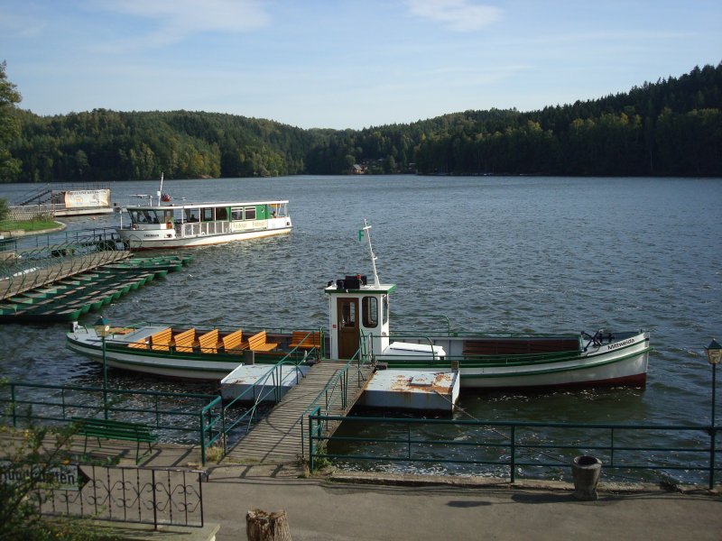 Kriebsteintalsperre bei Mittweida/Sachsen,
Ausflugsmotorschiff  Mittweida , der Oldtimer unter den 
Schiffen auf der Talsperre, Bj.1912,
Okt.2009