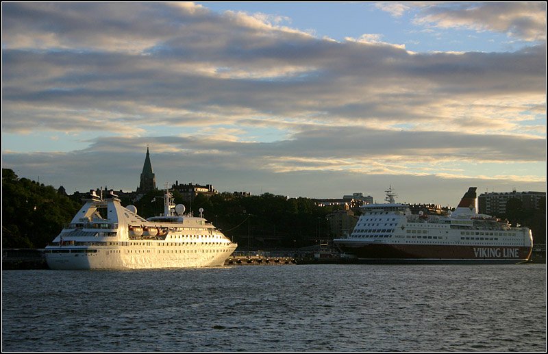 Licht und Schatten im Stockholmer Hafen. 18.8.2007 (Matthias)