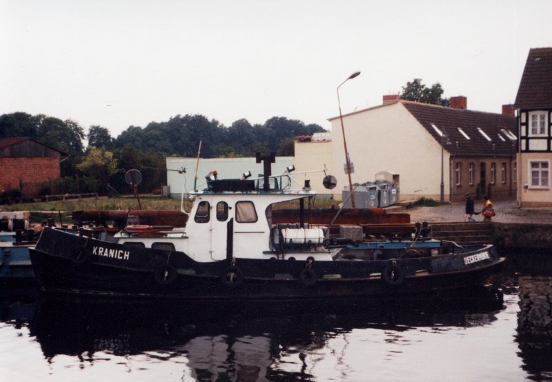 Motorschlepper Kranich aus ckermnde 80 PS Buckau - Wolf Schiffsdiesel im Heimathafen