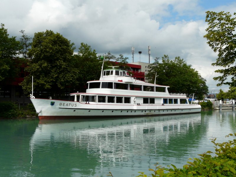 MS  BEATUS  bei der Schiffanlegestelle beim Bahnhof Thun am 20.03.2009