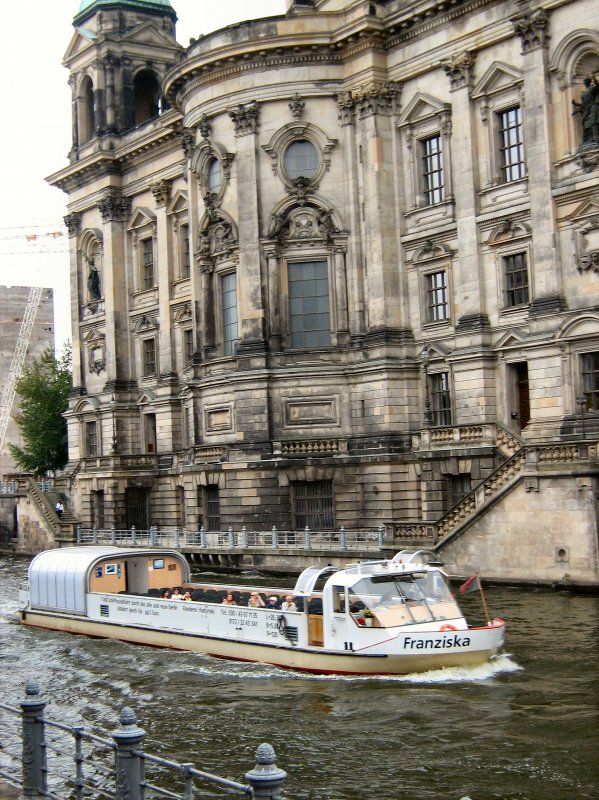 MS Franziska am Berliner Dom, 1. September 2008