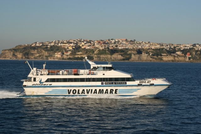 M/S  Giove Jet  auf dem Weg von Ischia nach Napoli; 26.01.2008