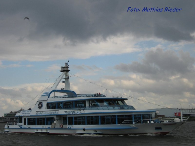 MS Hamburg dieses Schiff wird fr Hafen- Rundfahrten genutzt. am 04.08.08 in Hamburg