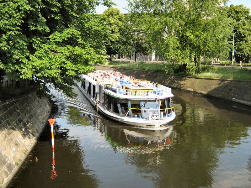 MS Spree-Diamant unterwegs auf den Landwehrkanal, Juni 2007