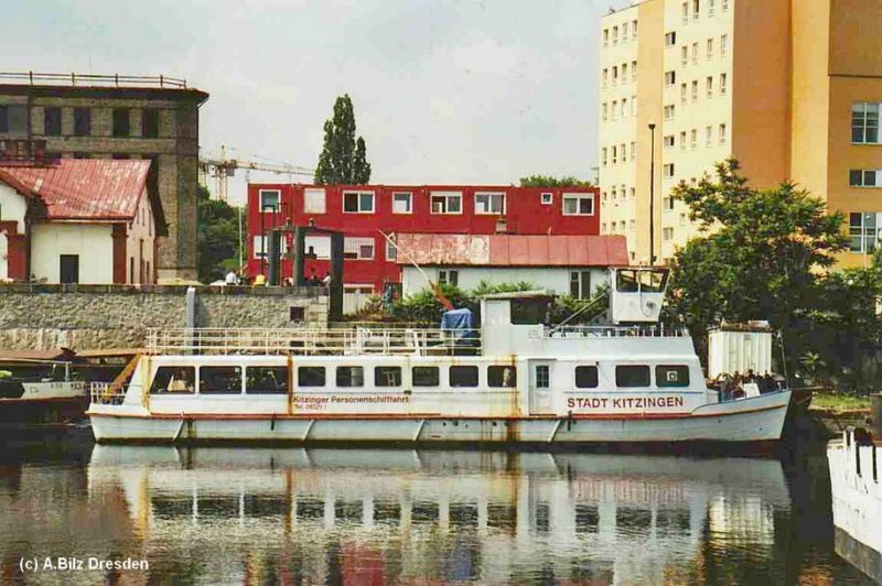 MS Stadt Kitzingen, ehemals auf dem Main zu Hause, am 11.06.2007 abgestellt im Hafen Prag-Holesovice (Tschechien)