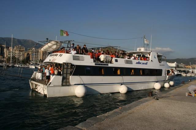 M/S  Uragano 90  im Hafen von Salerno; 12.08.2007