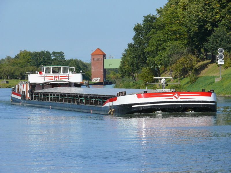  NIEDERSACHSEN11  am 11.9.2008 auf dem Dortmund-Ems Kanal in Datteln