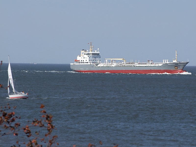 Prospero(IMO-9212589;L=145;B=22m)ist bei Cuxhaven Elbaufwrts unterwegs;090824