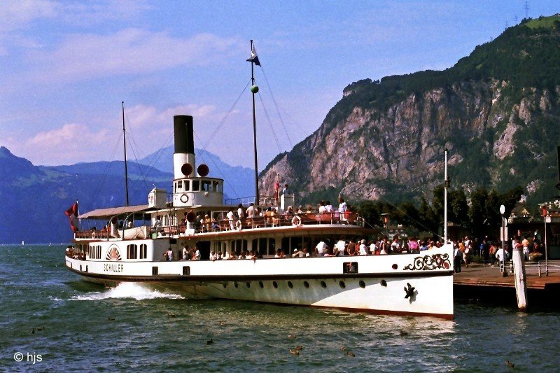 Raddampfer  Schiller  in Flelen (August 1985)