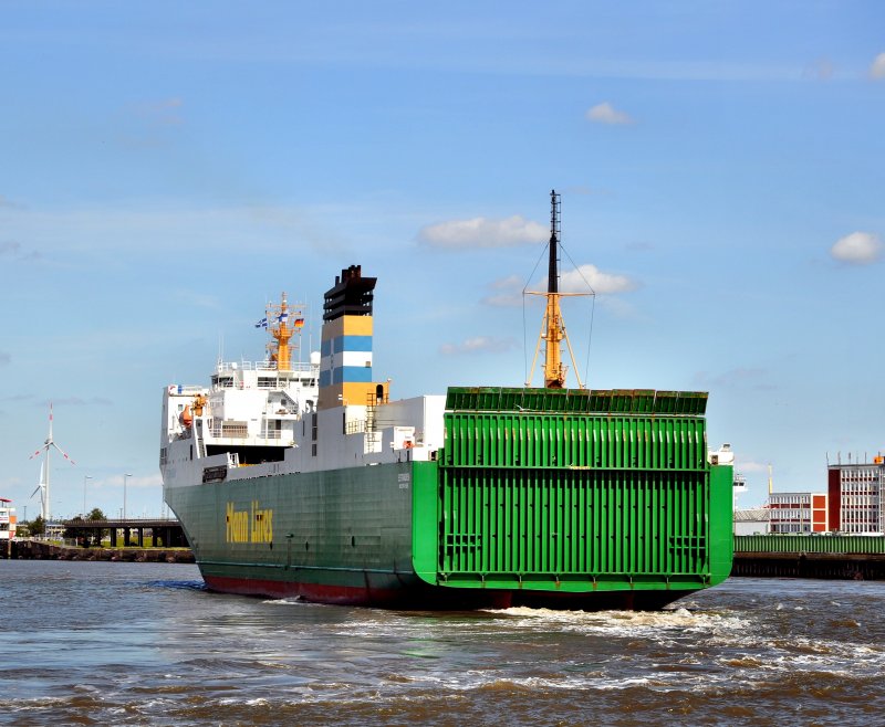 RORO Frachter  Estraden  am 23.08.09 in Bremerhaven