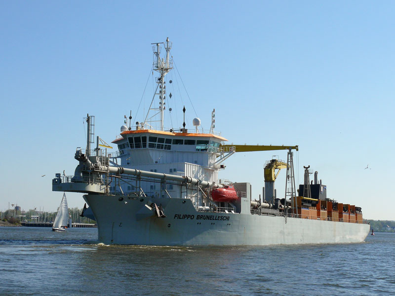 Saugbagger FILIPPO BRUNELLESCHI, Santa Cruz e Tenerife (IMO 9262778) auf der Elbe vor dem Jachthafen Hamburg; Schulau, 18.04.2009
