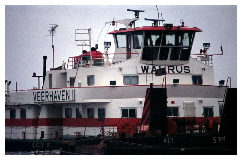 SB  Veerhaven I  (Walrus) von Rotterdam. 2 x 1600Ps.  1973 in Dienst gestellt, 1990 verschrottet.