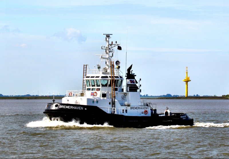 Schlepper  Bremerhaven  am 23.08.09 auf der Weser. Lg. 32m - Br. 10m