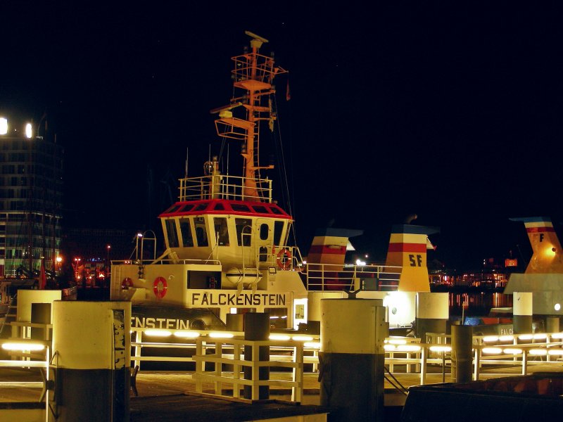 Schlepper  Falkenstein  am Abend im Kieler Hafen am 30.08.08