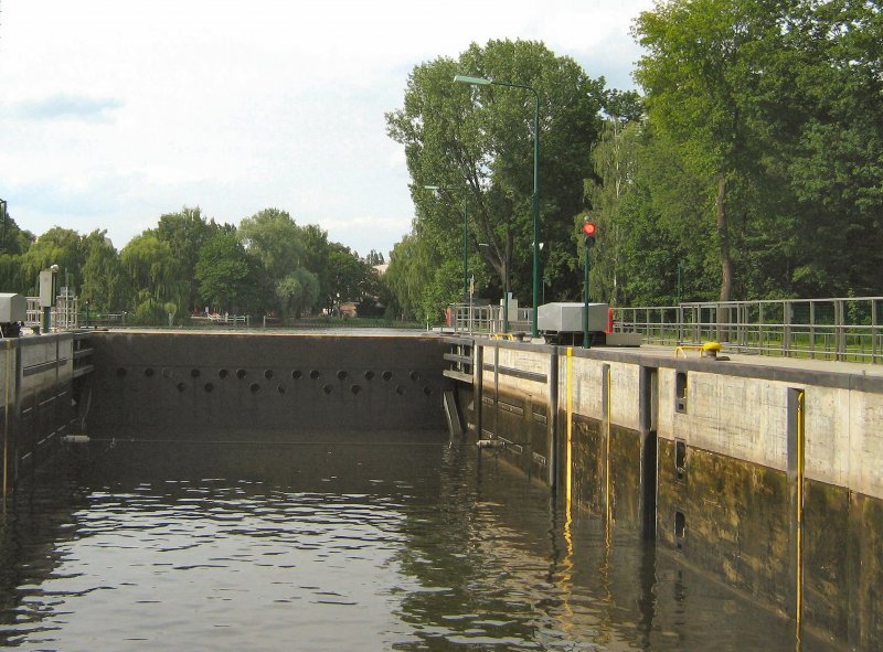 Schleuse Spandau, unterer Wasserstand, Sommer 2007