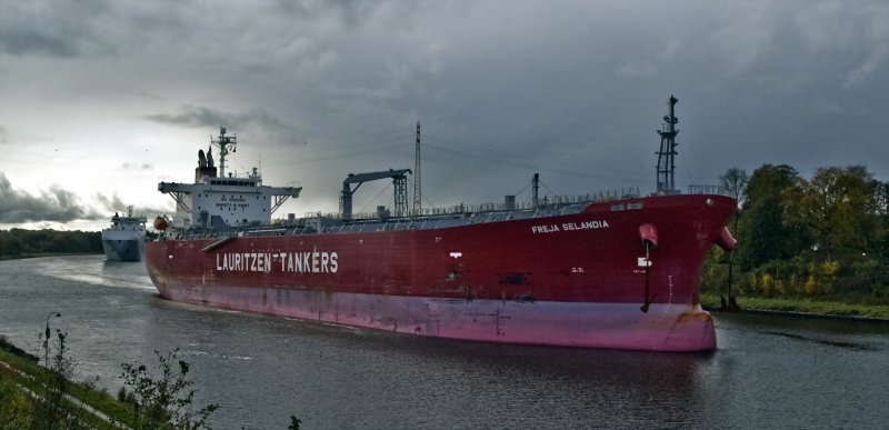 Tanker    Freja Selandia   am 28.10.08
im Nord-Ostsee-Kanal
Hhe Schacht-Audorf 