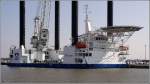 Die Hubinsel THOR (IMO 9577147) bietet 48 Personen Unterkunft und verfgt auch ber eine Hubschrauberplattform. 25.04.2010 in Bremerhaven