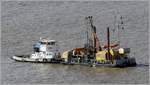 Der Schubschlepper GRUNO (ENI 05402820) ist mit dem Bohrponton GEBO auf der Weser vor dem Strandbad in Bremerhaven im Einsatz. Vermutlich werden Untersuchungen des Untergrundes für die geplante Verschwenkung der Nordmole der Geestemündung vorgenommen. 
Die GRUNO wurde 1940 gebaut, ist 18 m lang und 5,05 m breit. Heimathafen ist Leer.
12.04.2021