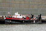 Kopfbarge  PAUL  (04030860 , 14,26 x 8,15m) lag am 07.04.2021 bei der SET-Werft in Genthin / Elbe-Havel-Kanal.