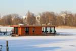 Hausboot im Rummelsburger See am 25.01.2014