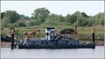 Der Schutenspler  SPLER WESER  wurde 1997 von der Rickmerswerft in Bremerhaven gebaut. Hier liegt er am 12.05.2008 im Neutstdter Hafen von Bremen.