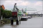 Hafenanlagen und Binnenschiffe am Salzkai am Neckar in Mannheim. 12.06.2013