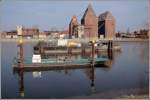 OP 3650 des Auenbezirks Wittenberge des WSA Magdeburg am 18.02.2007 im Hafen von Wittenberge. Lnge: 17,75 m, Breite: 4,00 m. Dahinter liegt der Prahm einer Privatfirma mit der Euronummer 4804500; Lnge: 33,75 m, Breite: 7,97 m, Heimathafen Magdeburg.