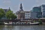 GMS Jekervallei, liegt am Schiffskai der Rederei Stiphout, auf der Maas in Maastricht.