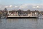 Die alte Fhre  Konstanz , Baujahr 1928, die erste Autofhre auf dem Bodensee liegt restauriert im Konstanzer Hafen (06.04.2012)