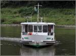 Die Personenfähre SEBNITZ (ENI 05803770) überquert bei Bad Schandau die Elbe. Sie wurde 1998 gebaut, ist 19 m lang und 5 m breit. Gemeldet ist sie in Bad Schandau und gehört zur Flotte der Oberelbischen Verkehrsgesellschaft Pirna-Sebnitz.
15.08.2014