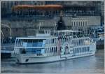 Auf der Elbe in Dresden hatte am 28.12.2012 das Fahrgastschiff  August der Starke  angelegt.