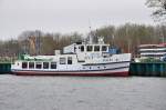 die Bregge, ehemaliges Schiff der weien Flotte und verkehrte unter anderem zwischen der Insel Rgen und der Insel Hiddensee, heute im Greifswalder Hafen fr Rundfahrten da, 14.04.2010