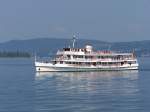 Das Motorschiff BADEN in der Anfahrt auf die Insel Mainau im September 2009.