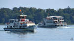 Die 1961 und 1970 gebauten Fahrgastschiffe MS BARBARA & EDELTRAUD waren Mitte August 2020 auf dem Chiemsee unterwegs.