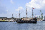 Galeon Lew - Von Danzig (Gdansk) aus, kann man auf der Motlau mit Schiffen durch den Danziger Hafen bis zur Westerplatte fahren.