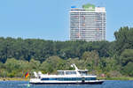 Fahrgastschiff HANSA in der Pötenitzer Wiek.