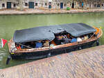 Anfang September 2026 habe ich an der Oudegracht in Utrecht das elektrischen Ausflugsboot JAMES CAIRD (ENI: 03800434) ablichten k�nnen.