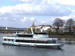 Fahrgastschiff MS Knigsbacher eins der Gilles Personenschiffe am Deutschen Eck auf der Mosel in Richtung Rhein Koblenz 08.04.2012    