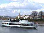 Fahrgastschiff MS Knigsbacher eins der Gilles Personenschiffe am Deutschen Eck auf der Mosel in Richtung Rhein Koblenz 08.04.2012    