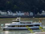 Fahrgastschiff MS La Paloma der Marksburgerschiffahrt auf dem Rhein unterhalb der Burg Stolzenfels Lahnstein 08.04.2012 
Lnge: 40,40m Breite: 9,60m Tiefgang: 1,30m Baujahr: 1992, Lux-Werft Mondorf 
Maschine: 2x 400 PS MAN-Motoren 2x Schottel Ruderpropeller SRP 110
1x Schottel Pumpjet 


