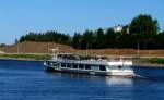 MS LNEBURGER HEIDE auf Tour elbabwrts von Lauenburg nach Hamburg, hier Hhe Geesthacht...  Aufgenommen: 24.5.2012