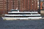 Fahrgastschiff LA PALOMA (ENI 04811010); Eigner/Betreiber: Reederei Abicht; Datum: 03.08.2026; Aufnahmeort: Elbe/Hafen Hamburg, Deutschland.